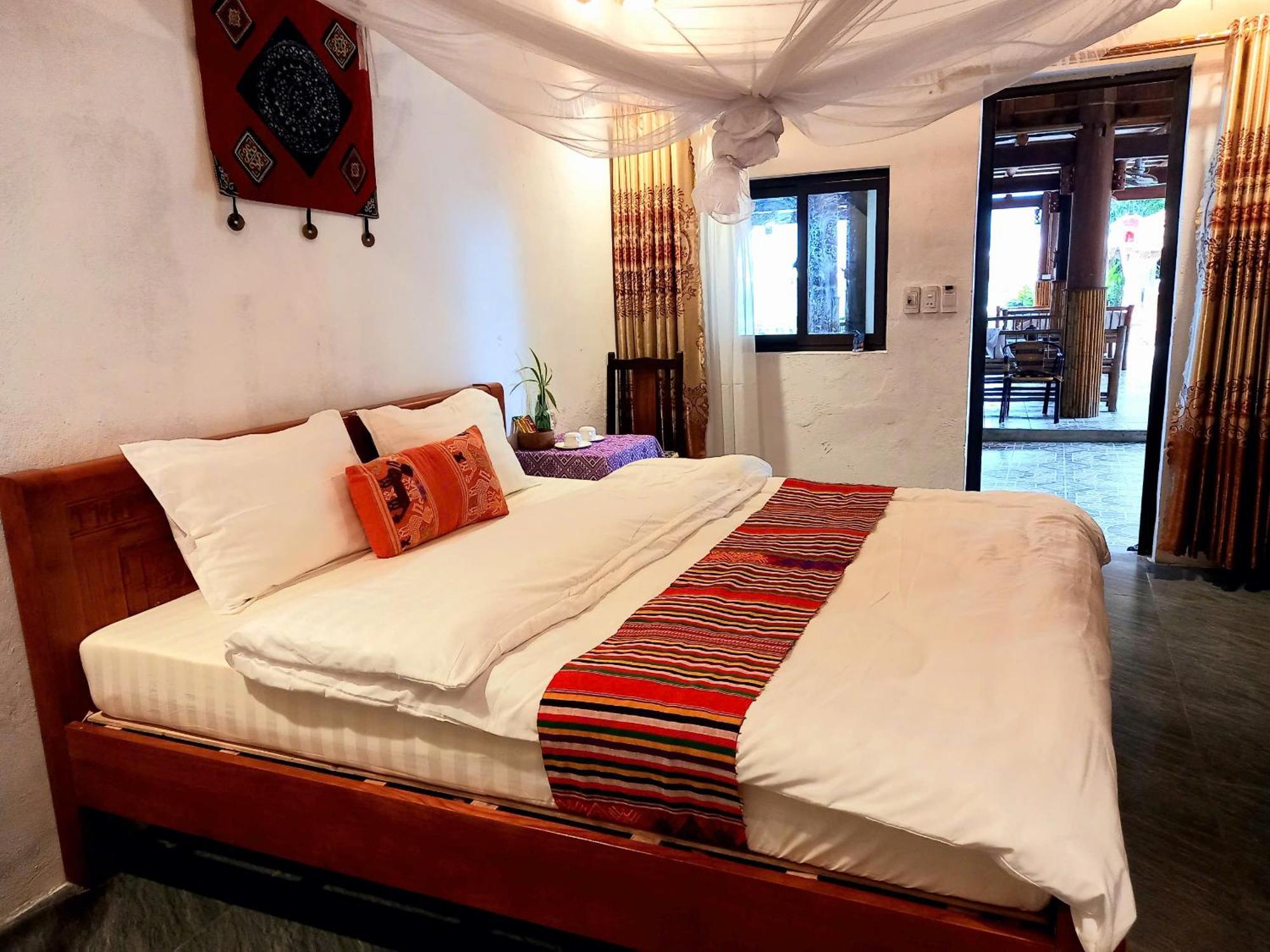 Nha Tan - Mai Chau Homestay And Tours Exterior photo